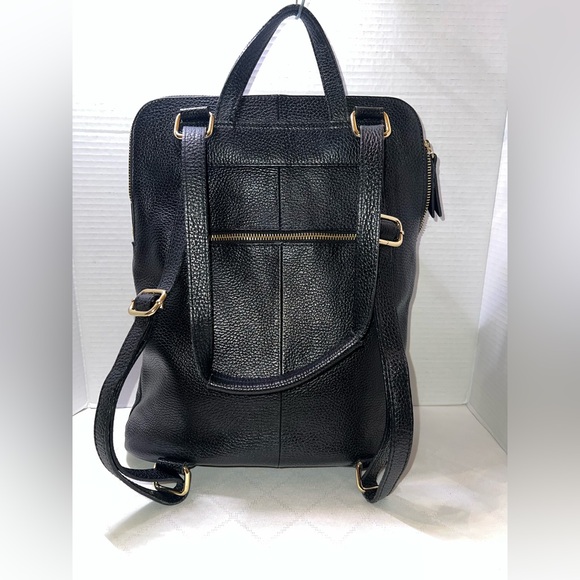 L. Credi Handbags - 🔥🔥🔥 L.Credi Italian Pebbled Leather Convertible Backpack Crossbody Shoulder Bag